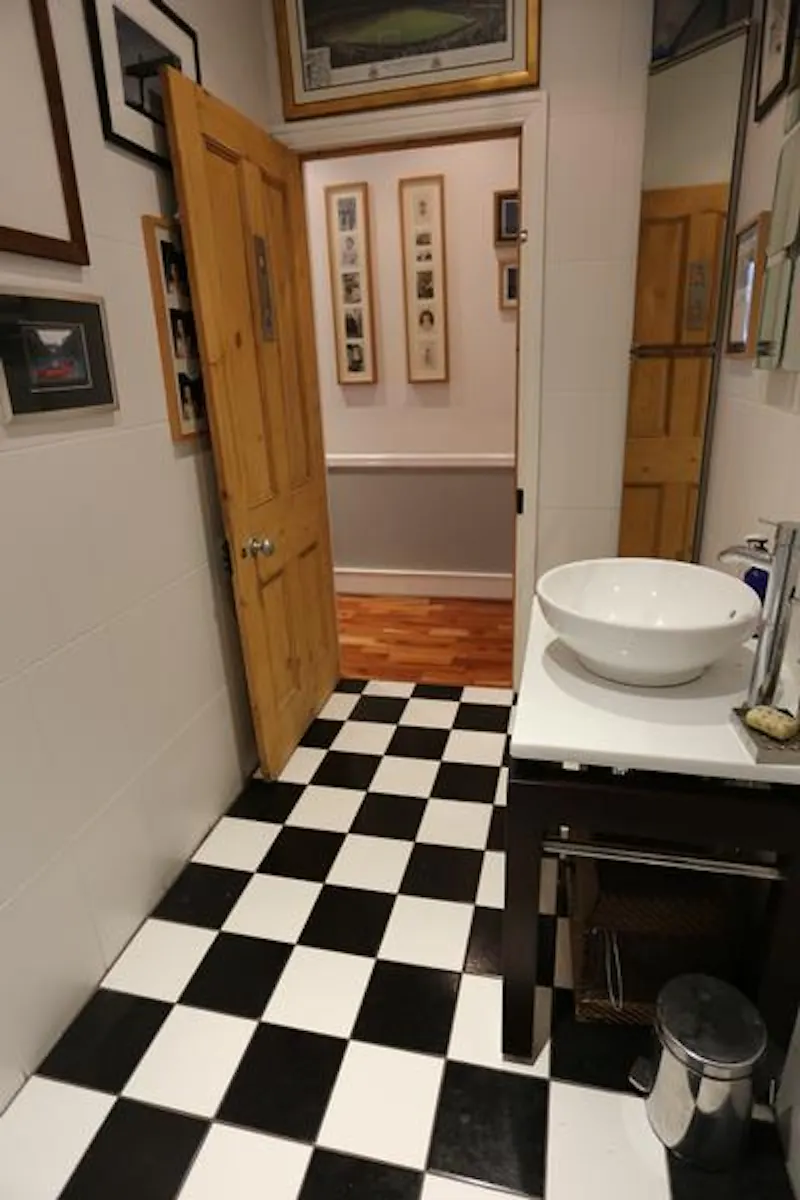 Acton Edwardian family house, E451 (photo 17)