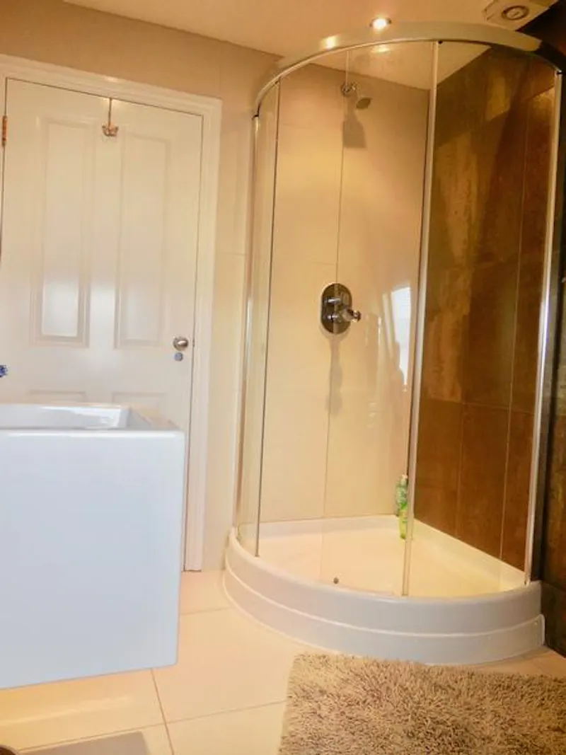 Shower at Acton Edwardian family house, E451 (photo 42)