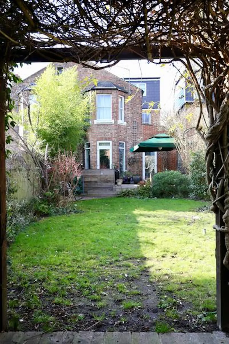 Acton Edwardian family house, E451 (photo 46)