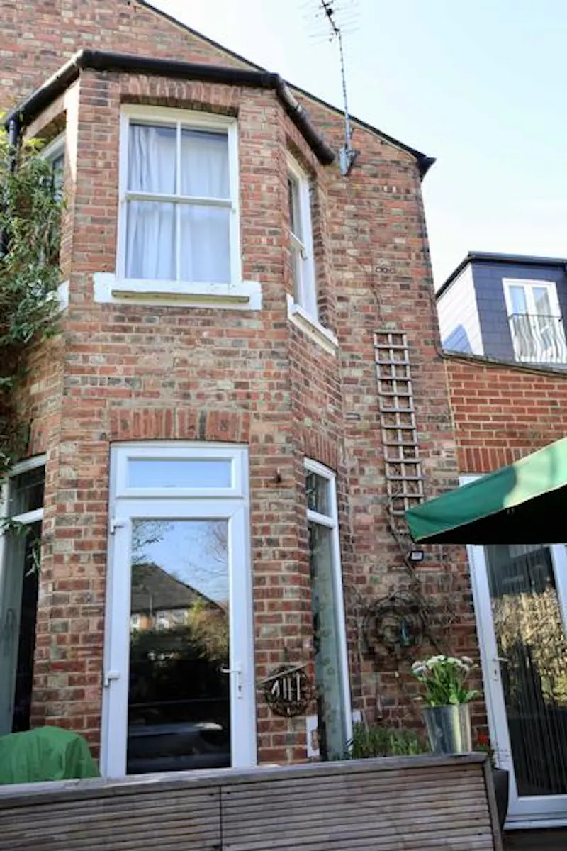Acton Edwardian family house, E451 (photo 48)