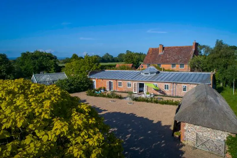 Film location H180 in West Sussex (photo 16)