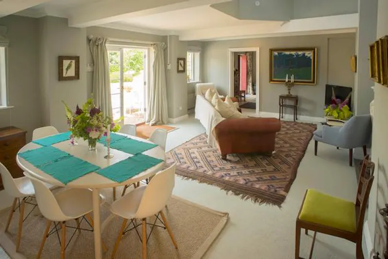 Living Room at Film location H180 in West Sussex (photo 18)