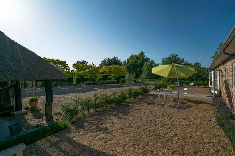 Film location H180 in West Sussex (photo 26)