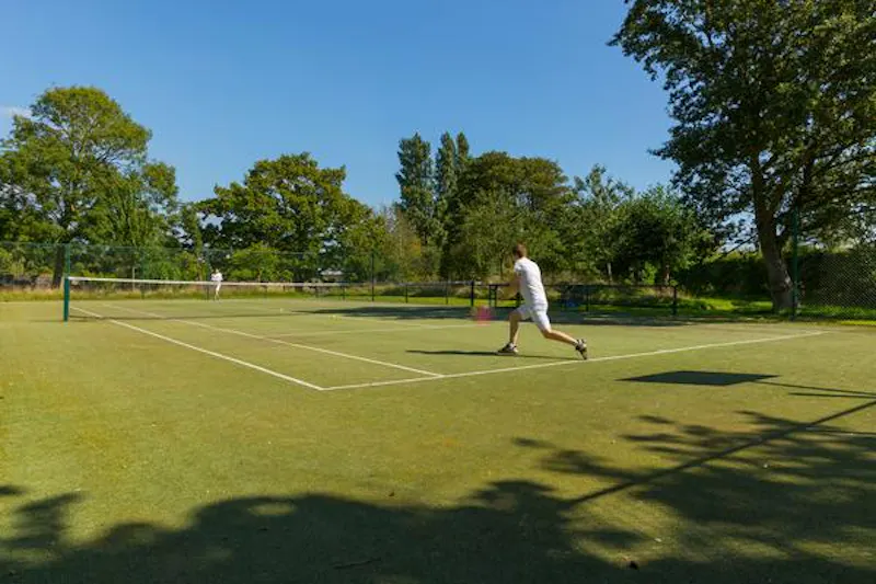 Tennis court at Film location H180 in West Sussex (photo 28)
