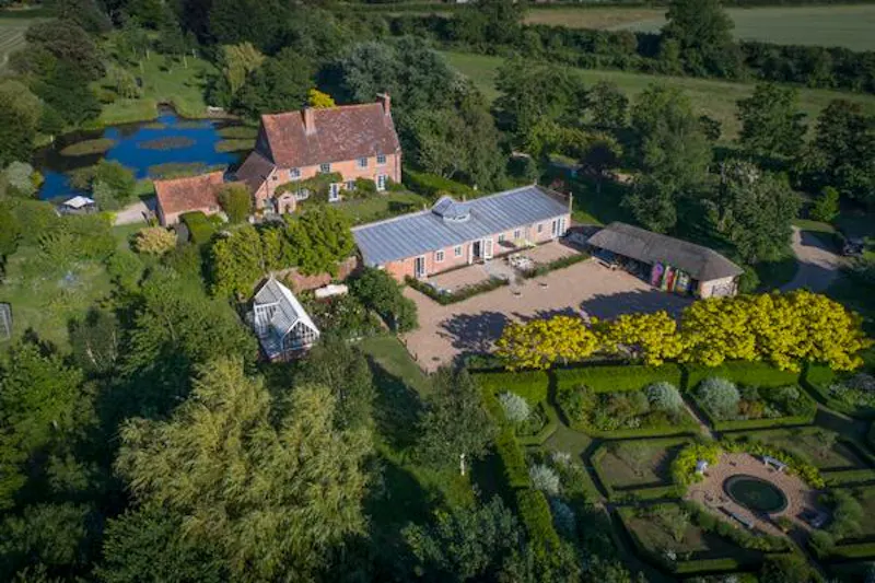 Film location H180 in West Sussex (photo 43)