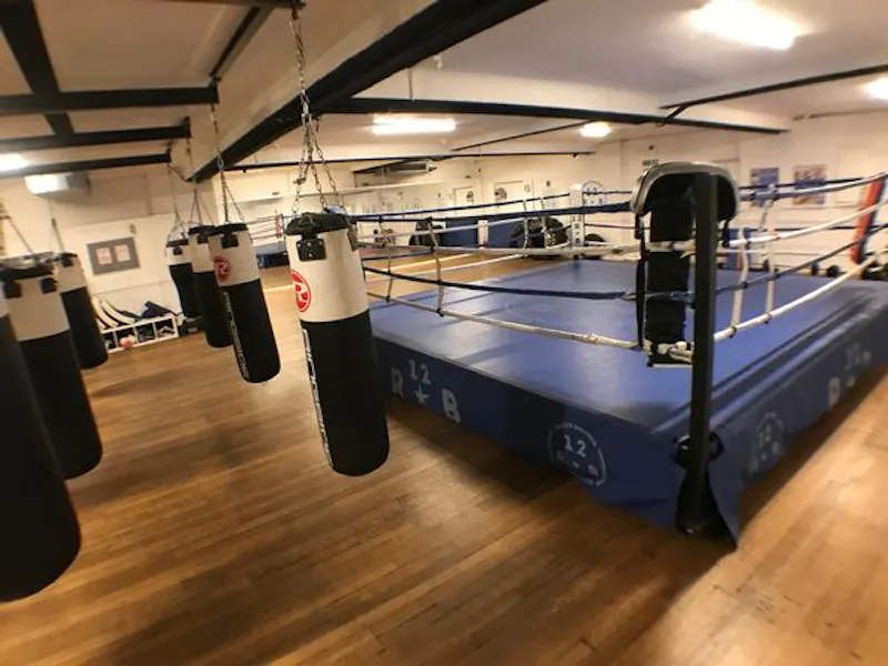 Two floor boxing gym in Clapham, V157 (photo 2)