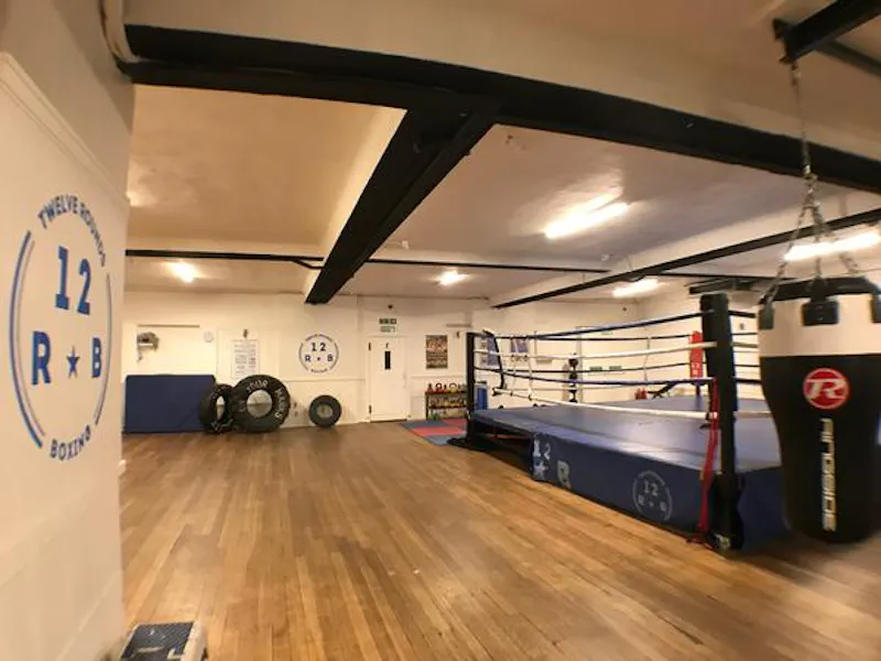 Two floor boxing gym in Clapham, V157 (photo 4)