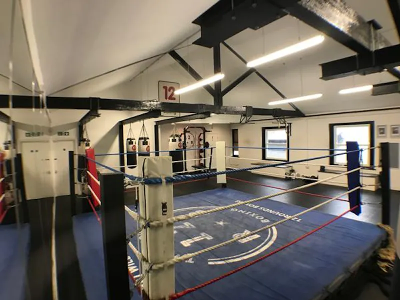 Two floor boxing gym in Clapham, V157 (photo 10)