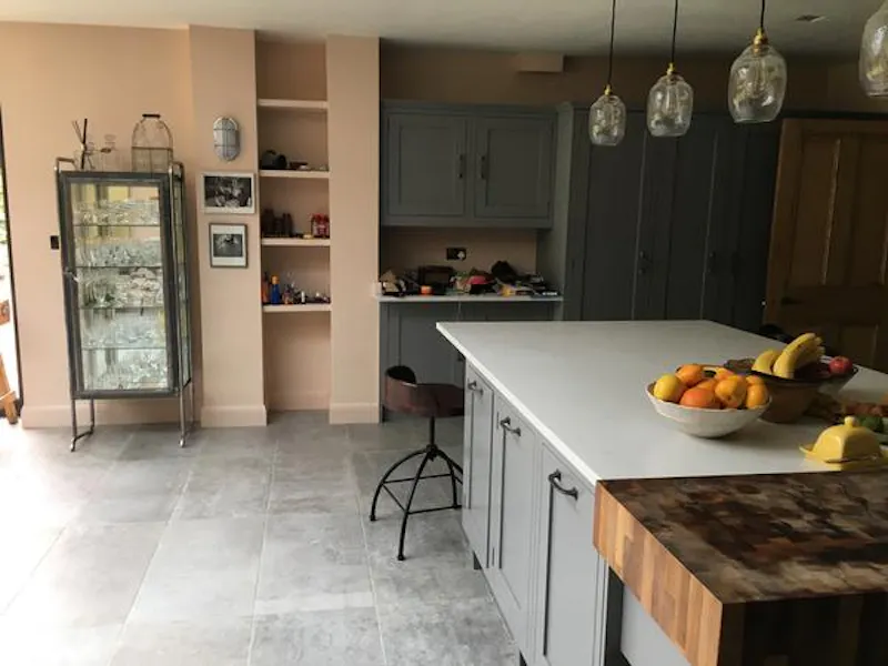 Large Amersham family home, D2334 (photo 5)