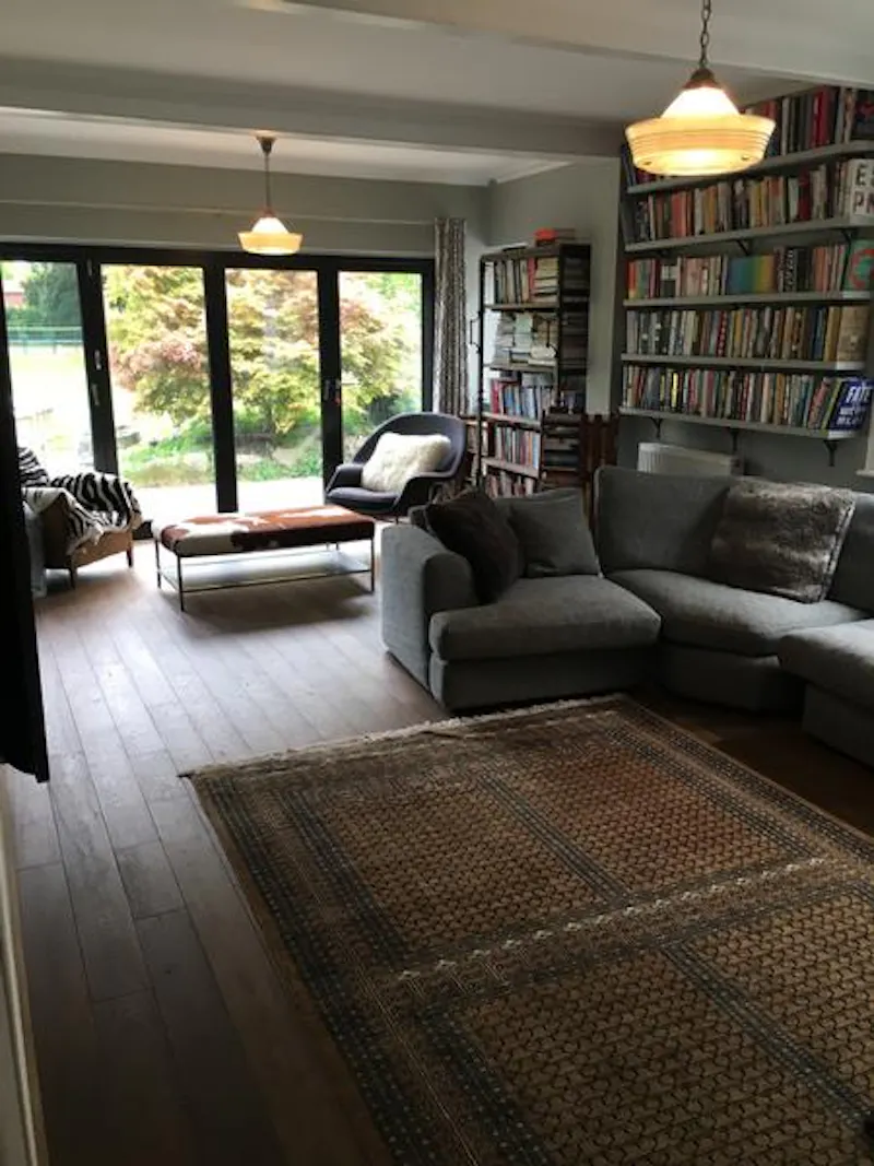 Living Room at Large Amersham family home, D2334 (photo 15)