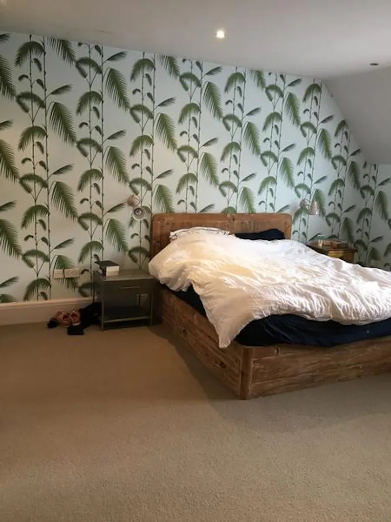 Bedroom at Large Amersham family home, D2334 (photo 21)