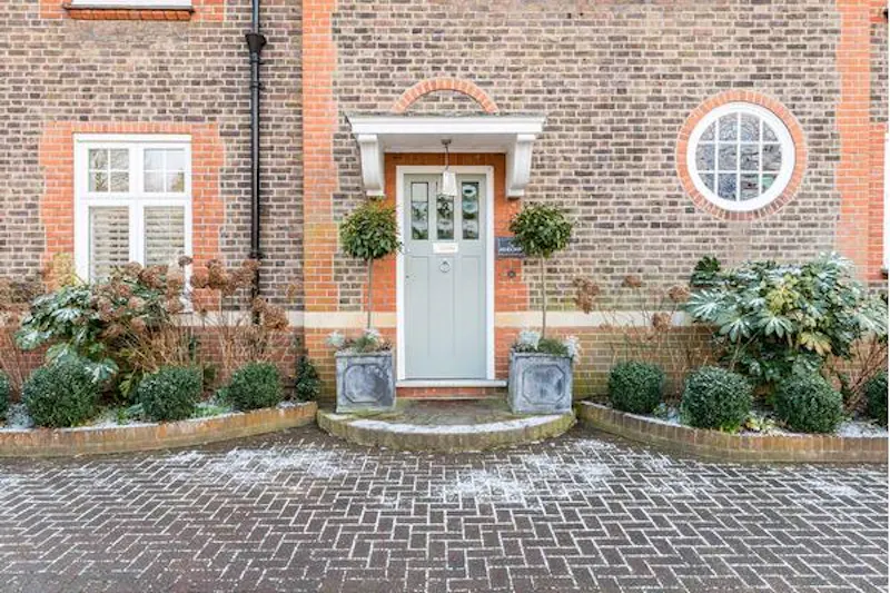 Surbiton Pool House, D2337 (photo 2)