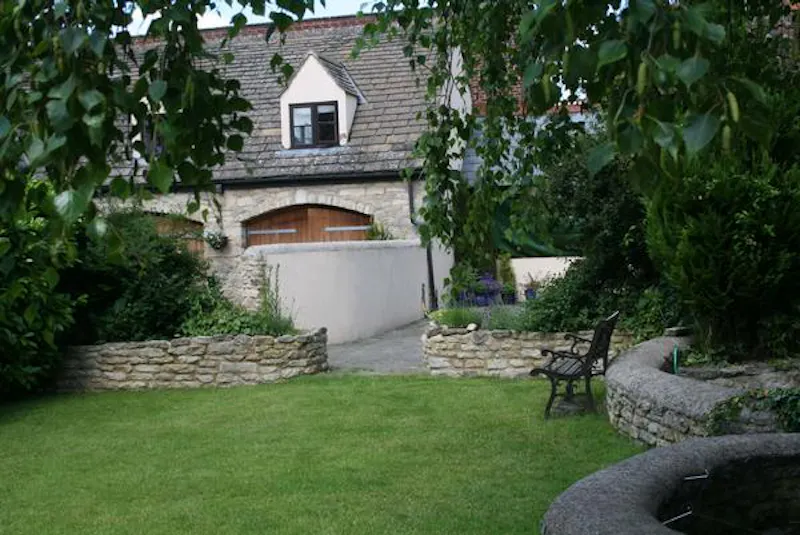 Film location H1012 in Oxfordshire (photo 18)