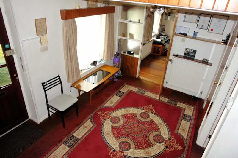 Wycombe 60's house, D2339 (photo 6)