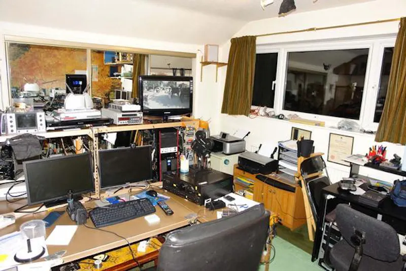 Office at Wycombe 60's house, D2339 (photo 15)