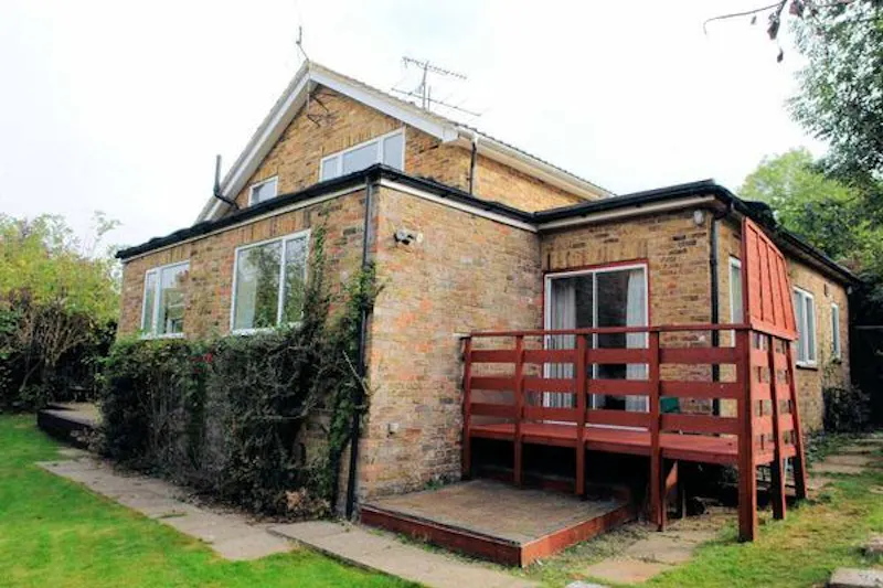 Wycombe 60's house, D2339 (photo 26)