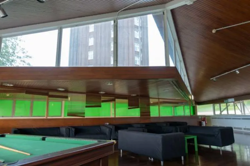 Games room at Athletic tracks and olympic pool , V158 (photo 49)