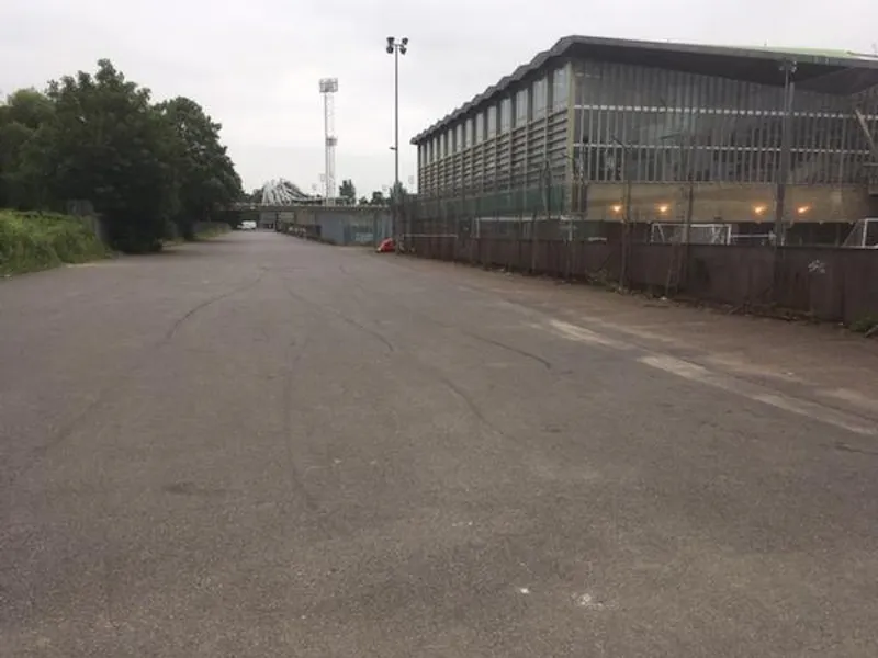 Athletic tracks and olympic pool , V158 (photo 79)