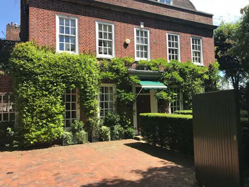 Film location, E454