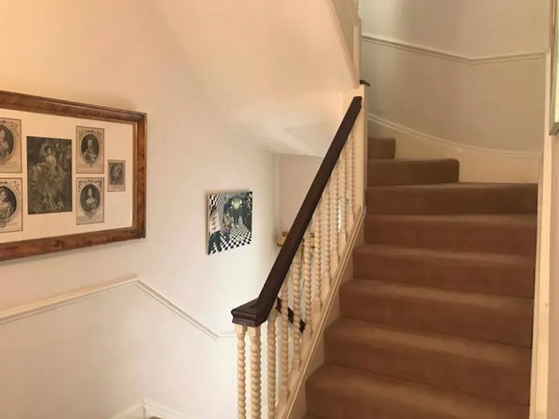 Staircase at Film location E454 in London (photo 11)