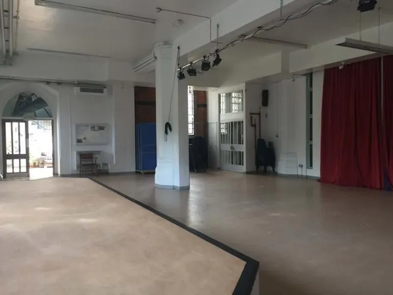 Film location CH107 in London (photo 51)