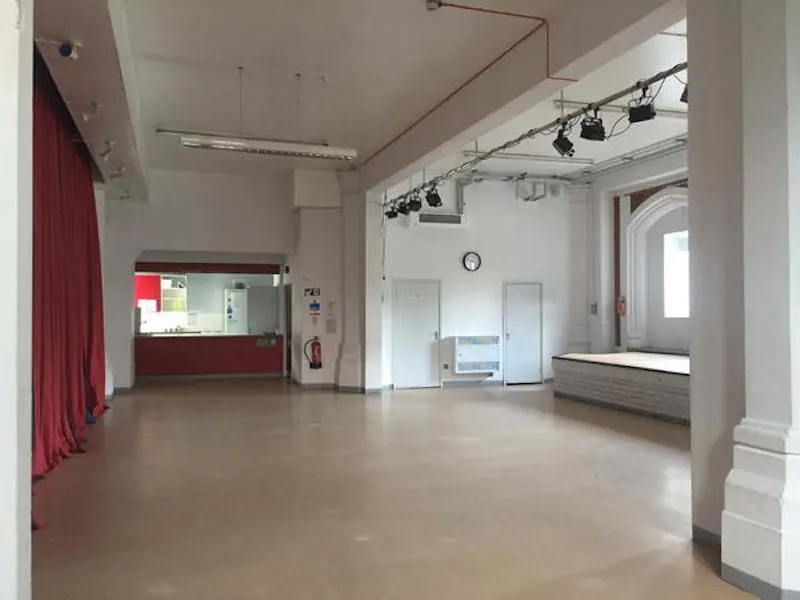 Film location CH107 in London (photo 53)