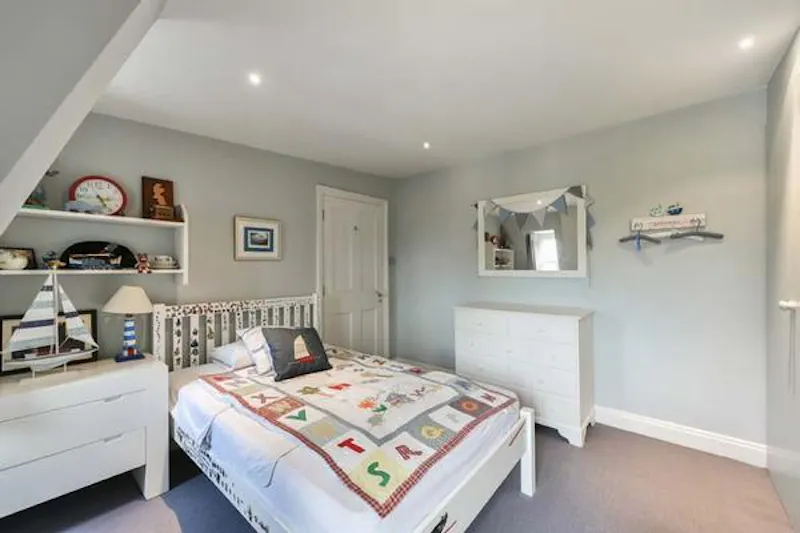 Bedroom - child's at Wandsworth pool house, B1804 (photo 29)