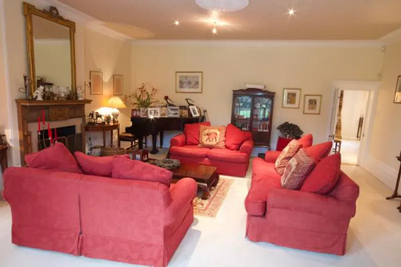Vast country home in Knockholt, A1454 (photo 4)