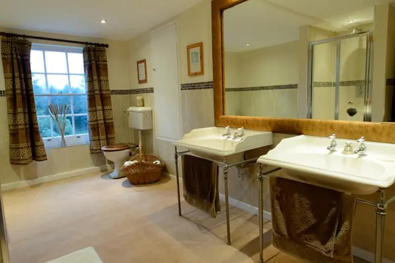 Vast country home in Knockholt, A1454 (photo 16)