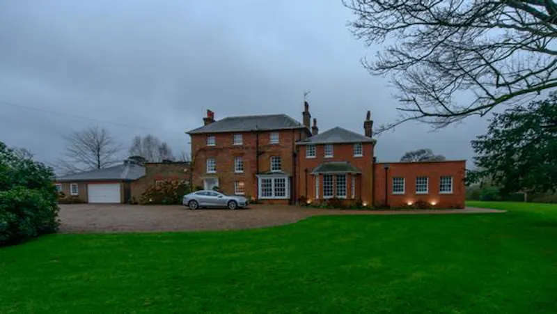 Vast country home in Knockholt, A1454 (photo 38)