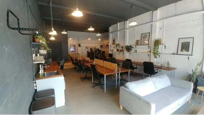 Small co-working office, T168 (photo 4)