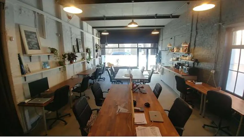 Small co-working office, T168 (photo 5)
