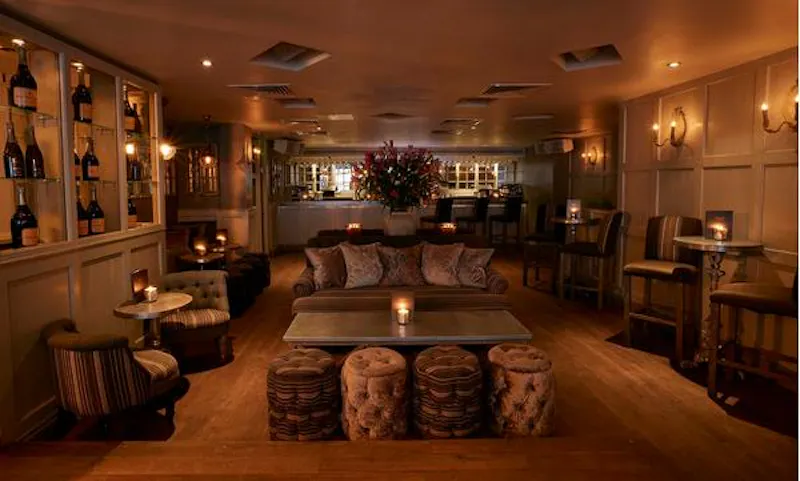 Soho cocktail lounge, R818 (photo 3)