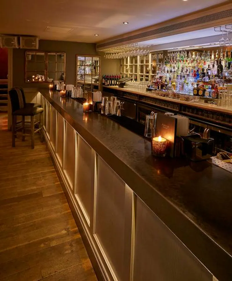 Soho cocktail lounge, R818 (photo 8)