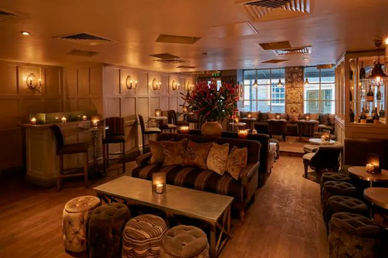 Soho cocktail lounge, R818 (photo 11)
