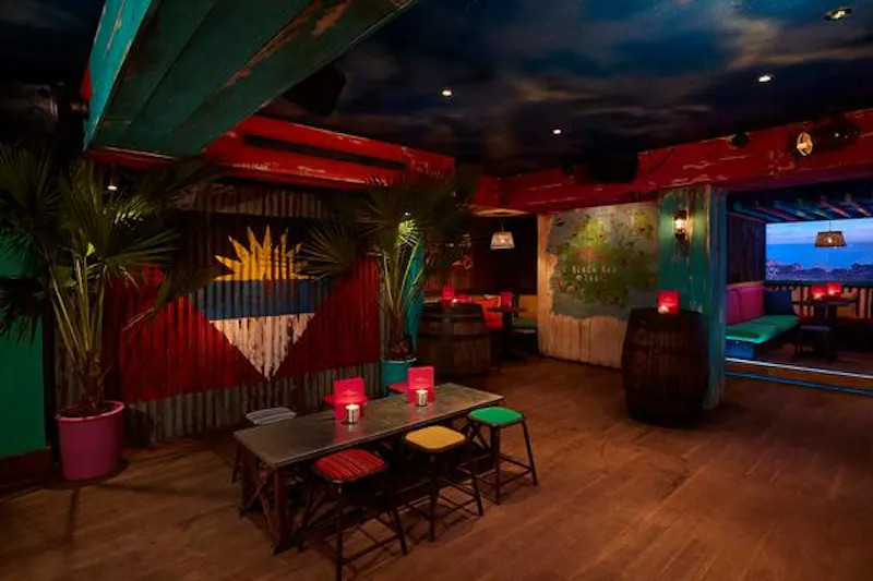 Soho cocktail lounge, R818 (photo 21)
