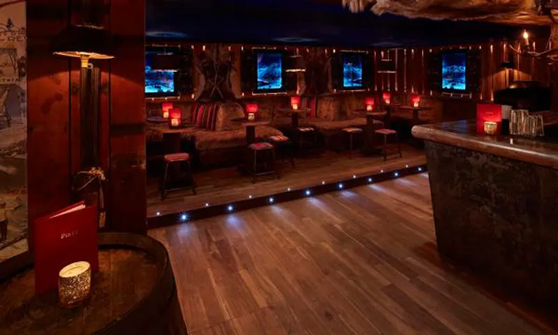Soho cocktail lounge, R818 (photo 27)