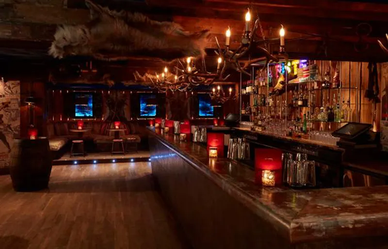 Soho cocktail lounge, R818 (photo 32)