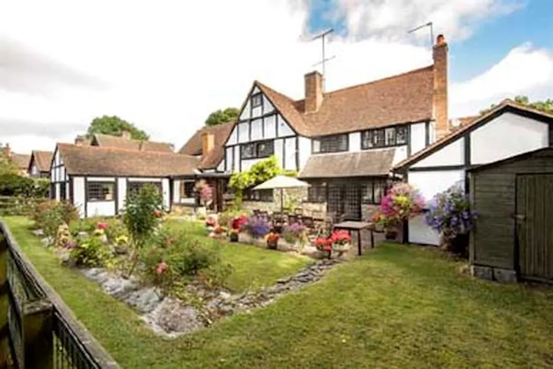 Film location C899 in Buckinghamshire (photo 19)