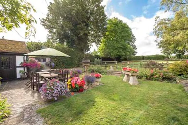 Film location C899 in Buckinghamshire (photo 20)