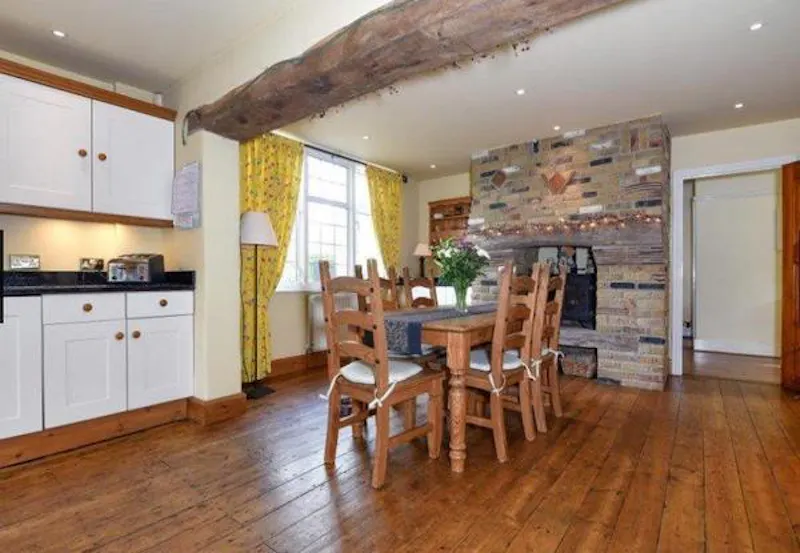 Dining room at 1920s Orpington family house, M314 (photo 6)