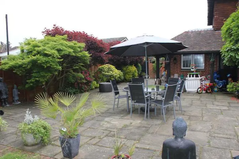 Terrace/Patio at 1920s Orpington family house, M314 (photo 35)