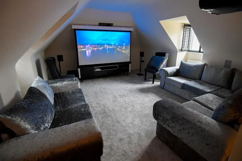 Walsall Modern home, D2398 (photo 11)
