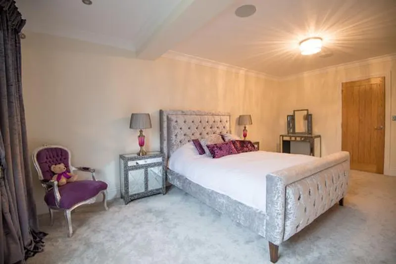 Bedroom at Walsall Modern home, D2398 (photo 13)