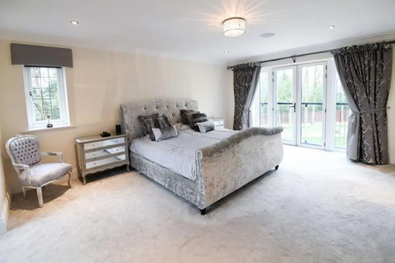 Bedroom at Walsall Modern home, D2398 (photo 16)