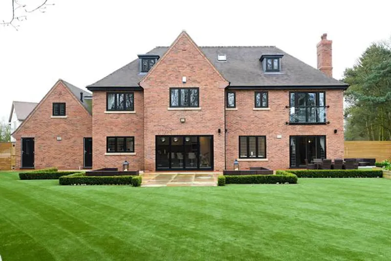 Walsall Modern home, D2398 (photo 43)