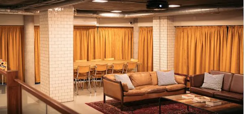 Recording studio in North Finchley, N445 (photo 9)