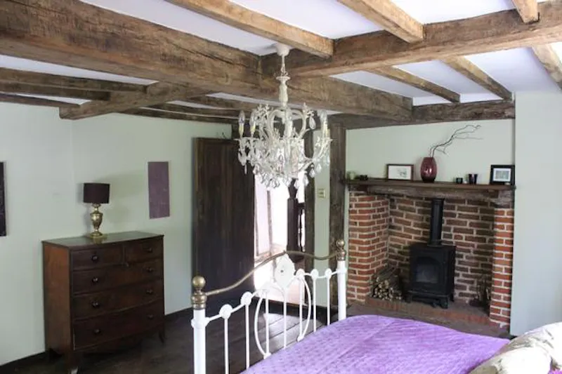 North Byfleet listed country manor, M315 (photo 17)