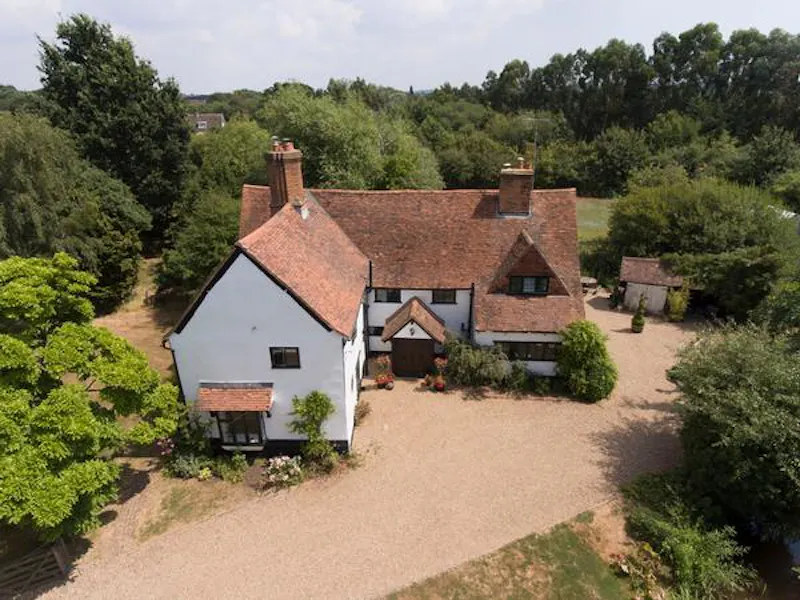 North Byfleet listed country manor, M315 (photo 63)