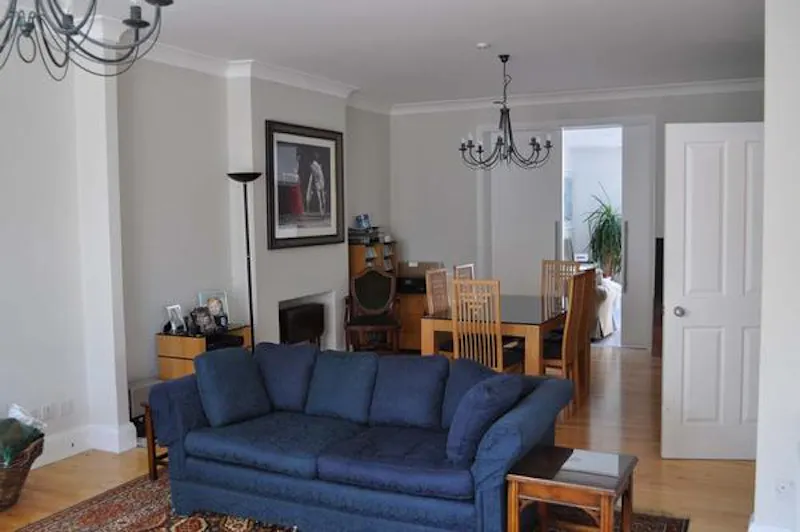 Living Room at Dulwich family house, D2348 (photo 8)